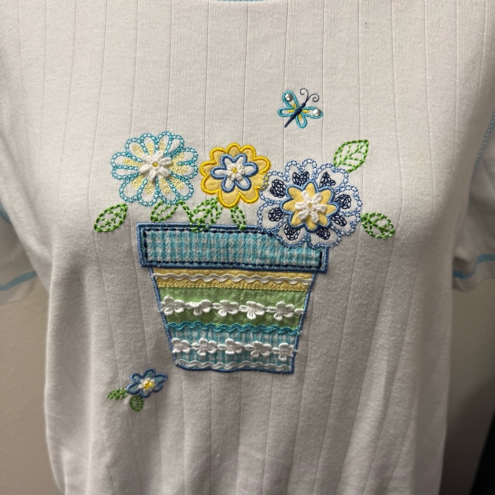 Alfred Dunner Petite Embroidered Floral Pot Ribbed Knit Top PM - Picture 2 of 8